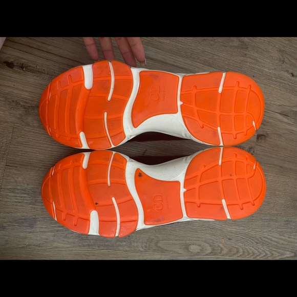 Dior Sneaker - Picture 4 of 5